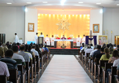 Santa Missa dominical com Padre Wagner Gonçalves ( Fotos: Nanda Moura)