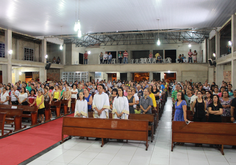 No tabernáculo diante dos olhos da fé: Corpo,alma e divindade. (Fotos: Nanda Moura)