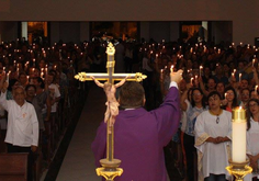 Não deixe que a sua luz apague. Pois nascemos para ser sal da terra e a luz do mundo.( Fotos: Nanda Moura)