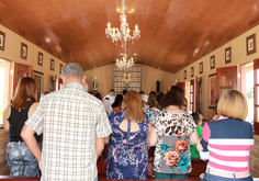 Santa Missa Dominical na capela S. João Paulo II ( Fotos:Nanda Moura)