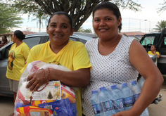 TIVE FOME E ME DESTES DE COMER , TIVE SEDE E ME DESTES DE BEBER.ENTREGA DE ÁGUA E ALIMENTOS NO SERTÃO ALAGOANO (FOTOS: NANDA MOURA)