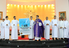 Santa Missa dominical com Padre Wagner Gonçalves ( Fotos: Nanda Moura)