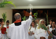 Domingo de Ramos ( Santa Missa na Matriz do Santíssimo Redentor) Fotos: Nanda Moura