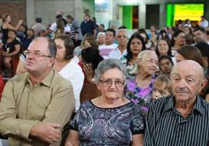 Padre Eugênio comemora 13 anos de sacerdócio.(Fotos: Nanda Moura)