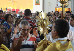 Adoração dedicada ao dia das Mães Fotos: (Nanda Moura)