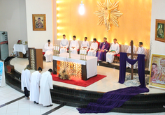 Santa Missa dominical com Padre Wagner Gonçalves ( Fotos: Nanda Moura)