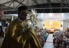 Adoração dedicada ao dia das Mães Fotos: (Nanda Moura)