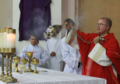 Domingo de Ramos ( Santa Missa na Matriz do Santíssimo Redentor) Fotos: Nanda Moura