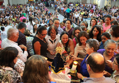 Adoração dedicada ao dia das Mães Fotos: (Nanda Moura)