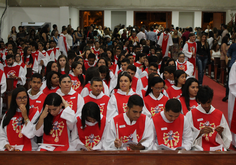 A Crisma é o sacramento que nos dá o Espírito Santo.(Fotos: Nanda Moura)