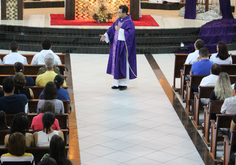 Santa Missa dominical com Padre Wagner Gonçalves ( Fotos: Nanda Moura)